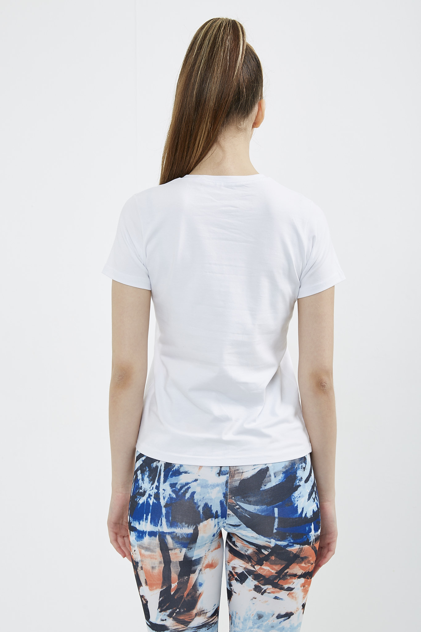 %20V%20Yaka%20%20Kadın%20T-shirt