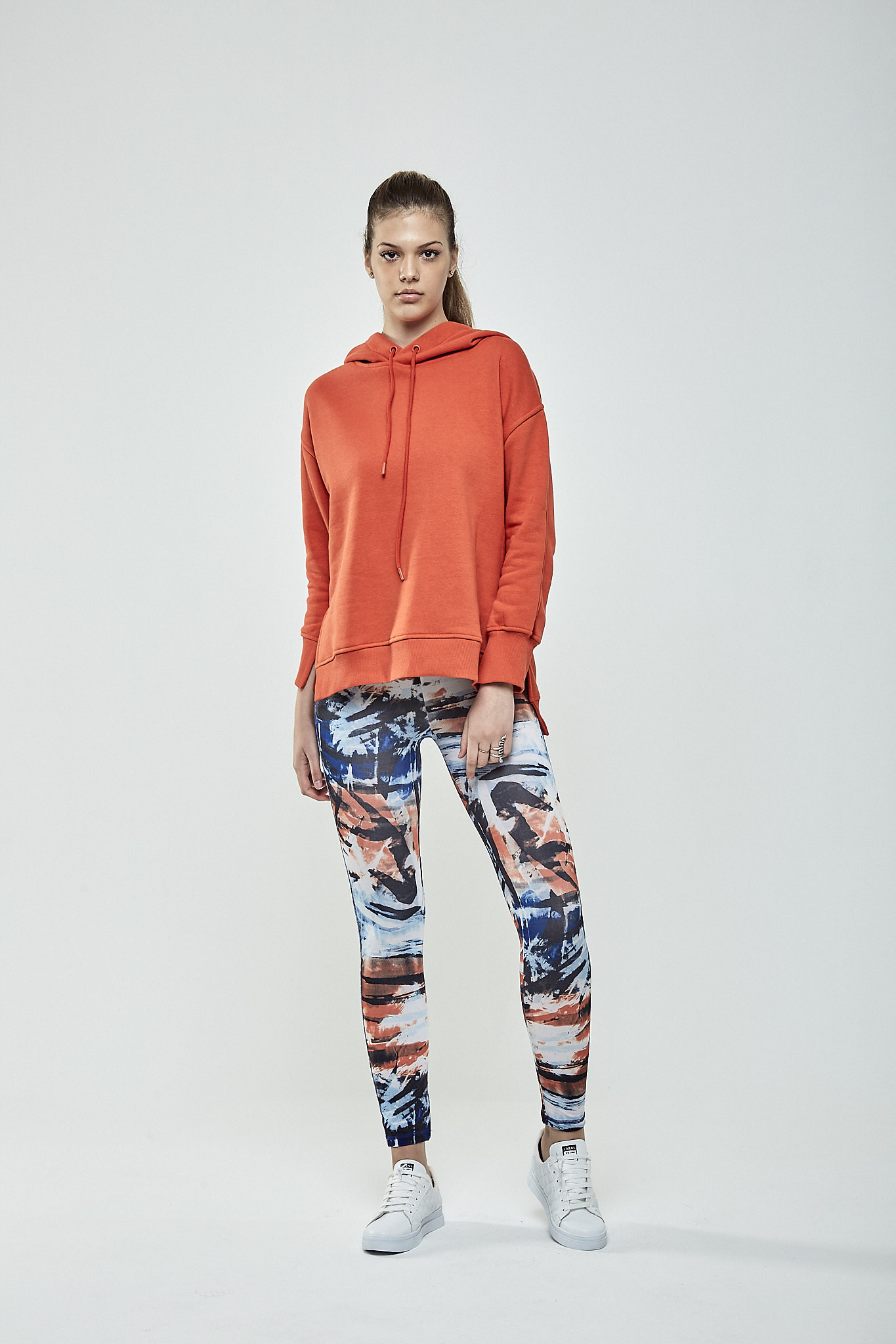 Kapüşonlu%20İçi%20Şardonlu%20Kadın%20Sweatshirt