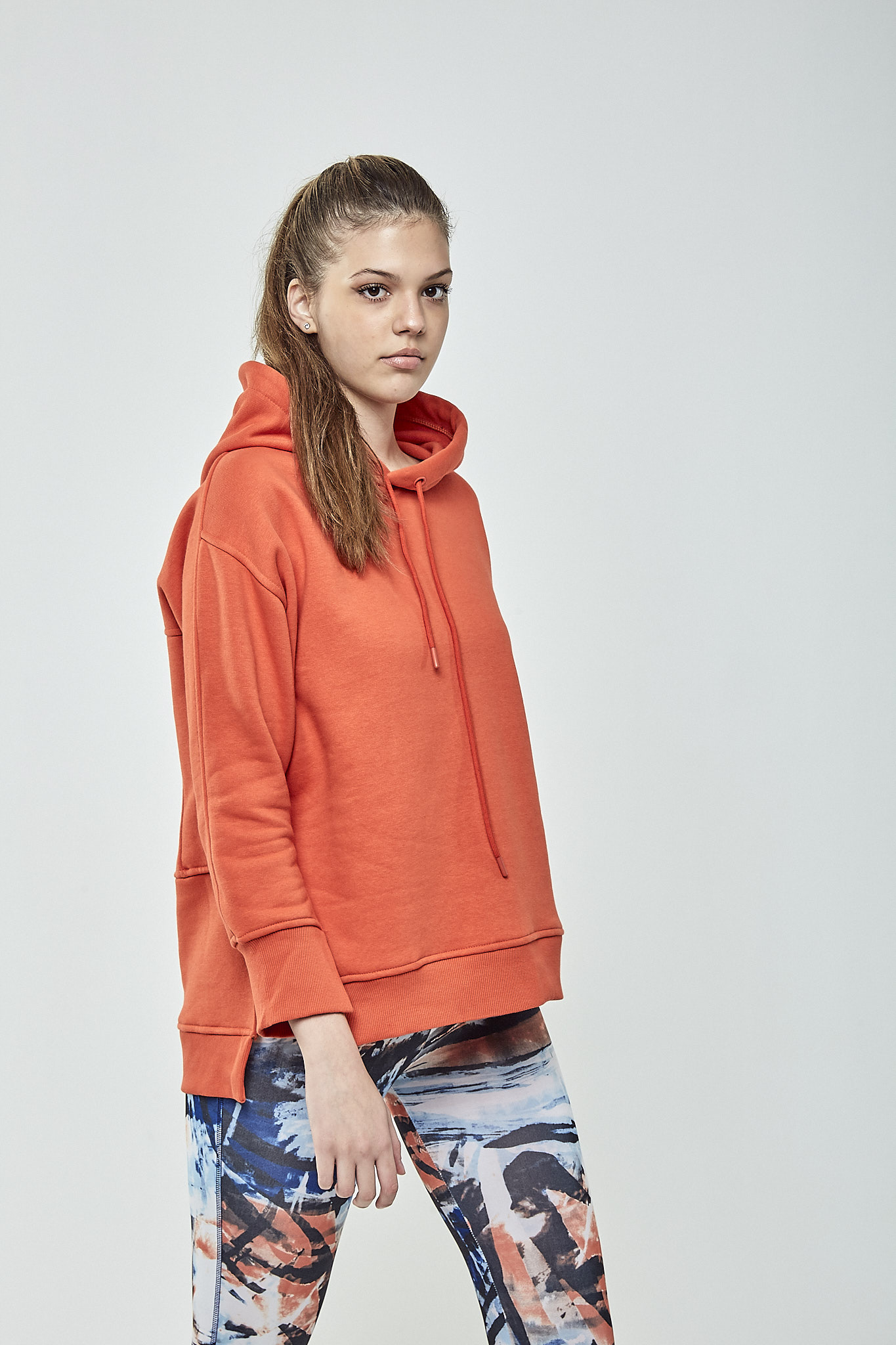Kapüşonlu%20İçi%20Şardonlu%20Kadın%20Sweatshirt