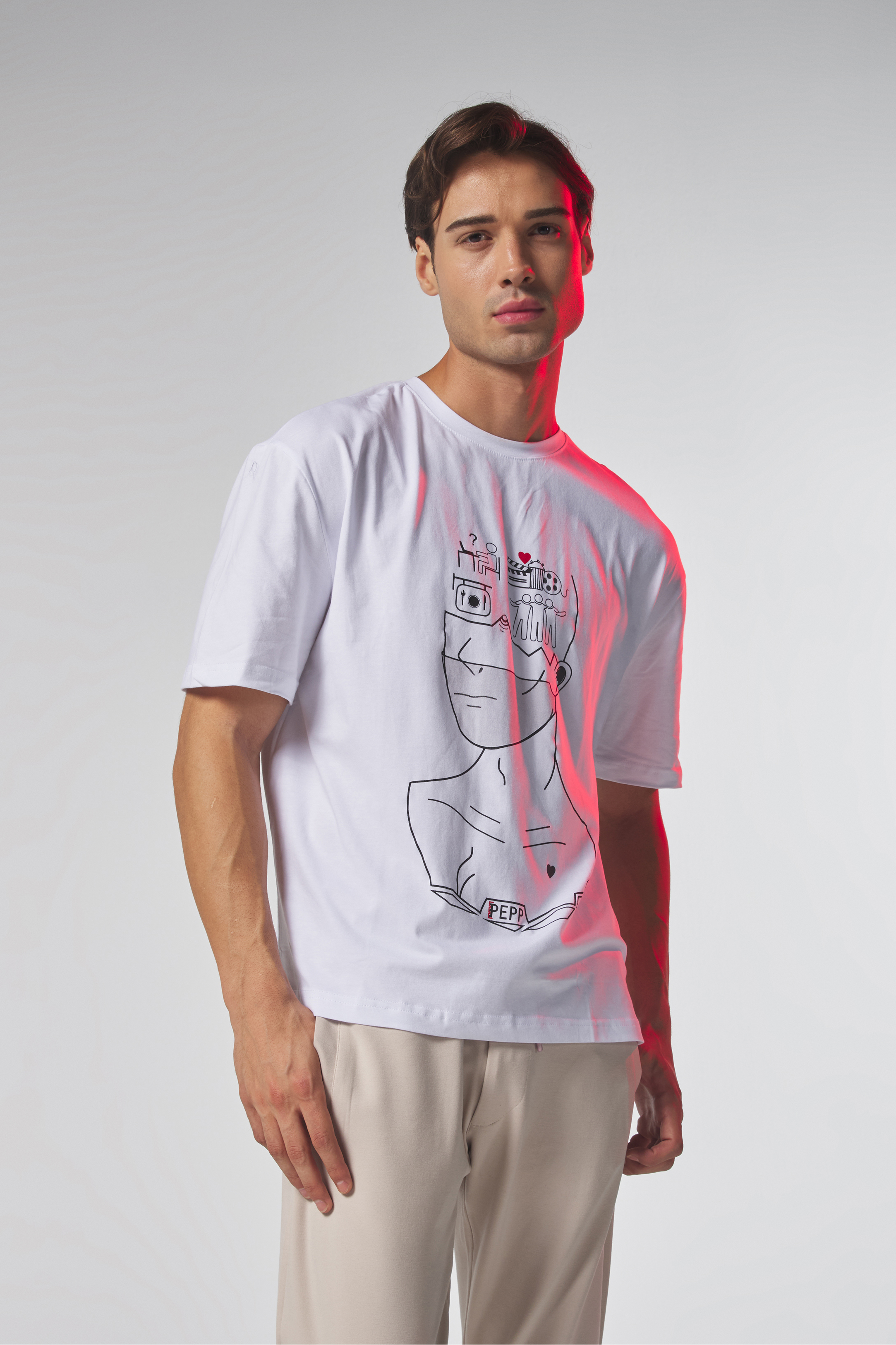 Beyaz%20Düşünen%20Adam%20Baskılı%20Oversize%20Tshirt
