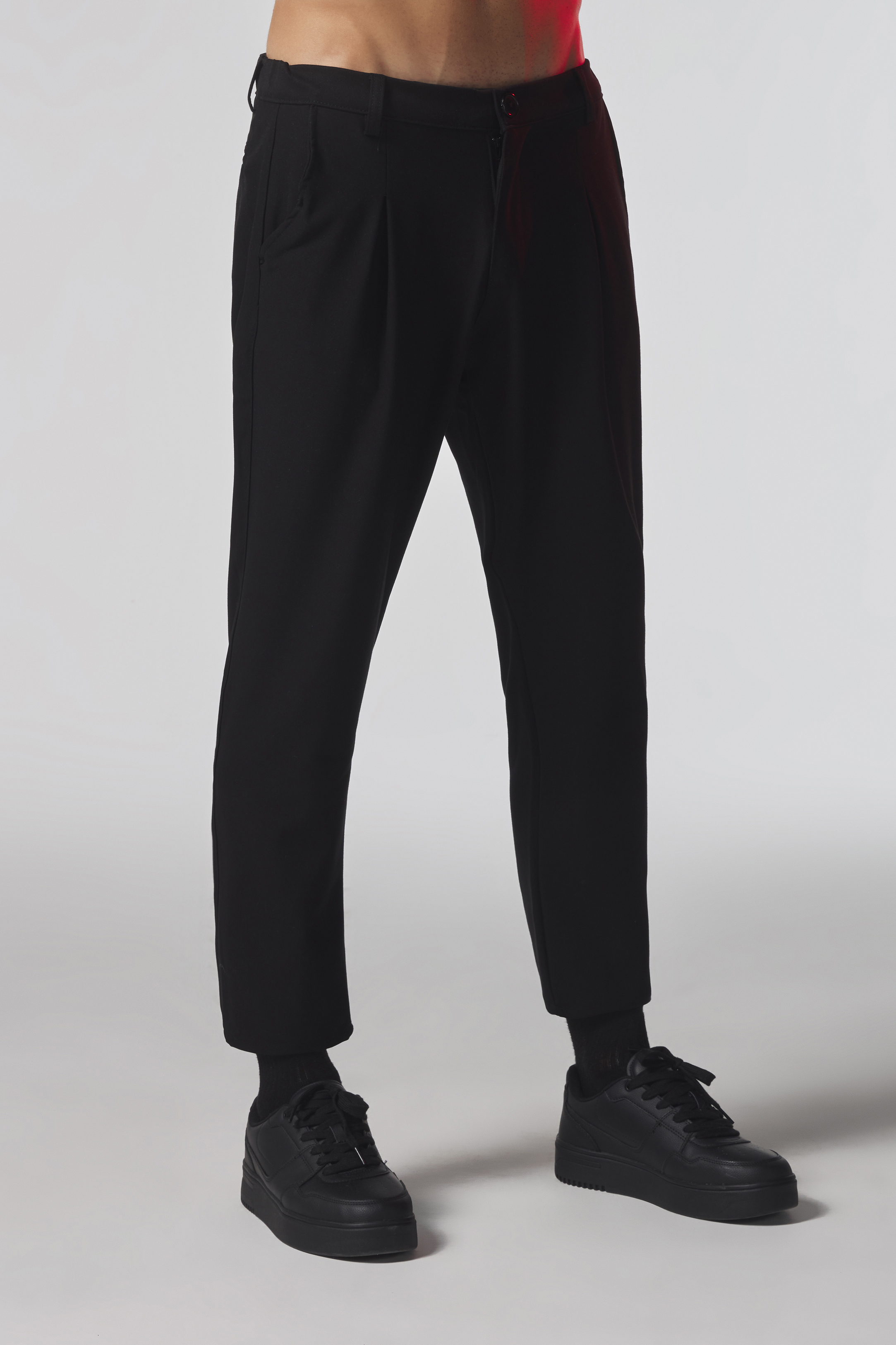 SİYAH%20KUMAŞ%20PANTOLON%20